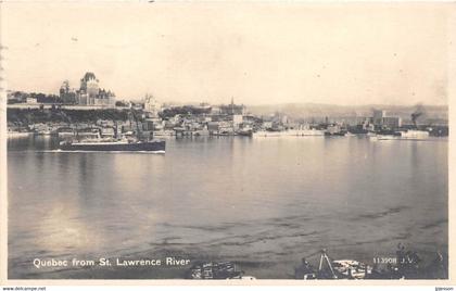 QUEBEC-VILLE - QUEBEC FROM SAINT LAWRENCE RIVER - BATEAU