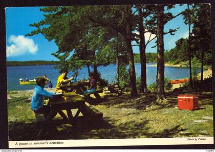 AK 08741 CANADA - A pause in summer's activities
