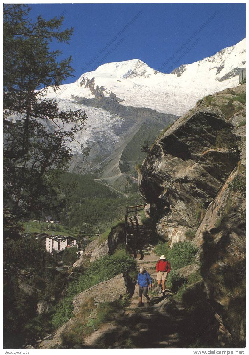 Kapellenweg bei SAAS FEE Alphubel