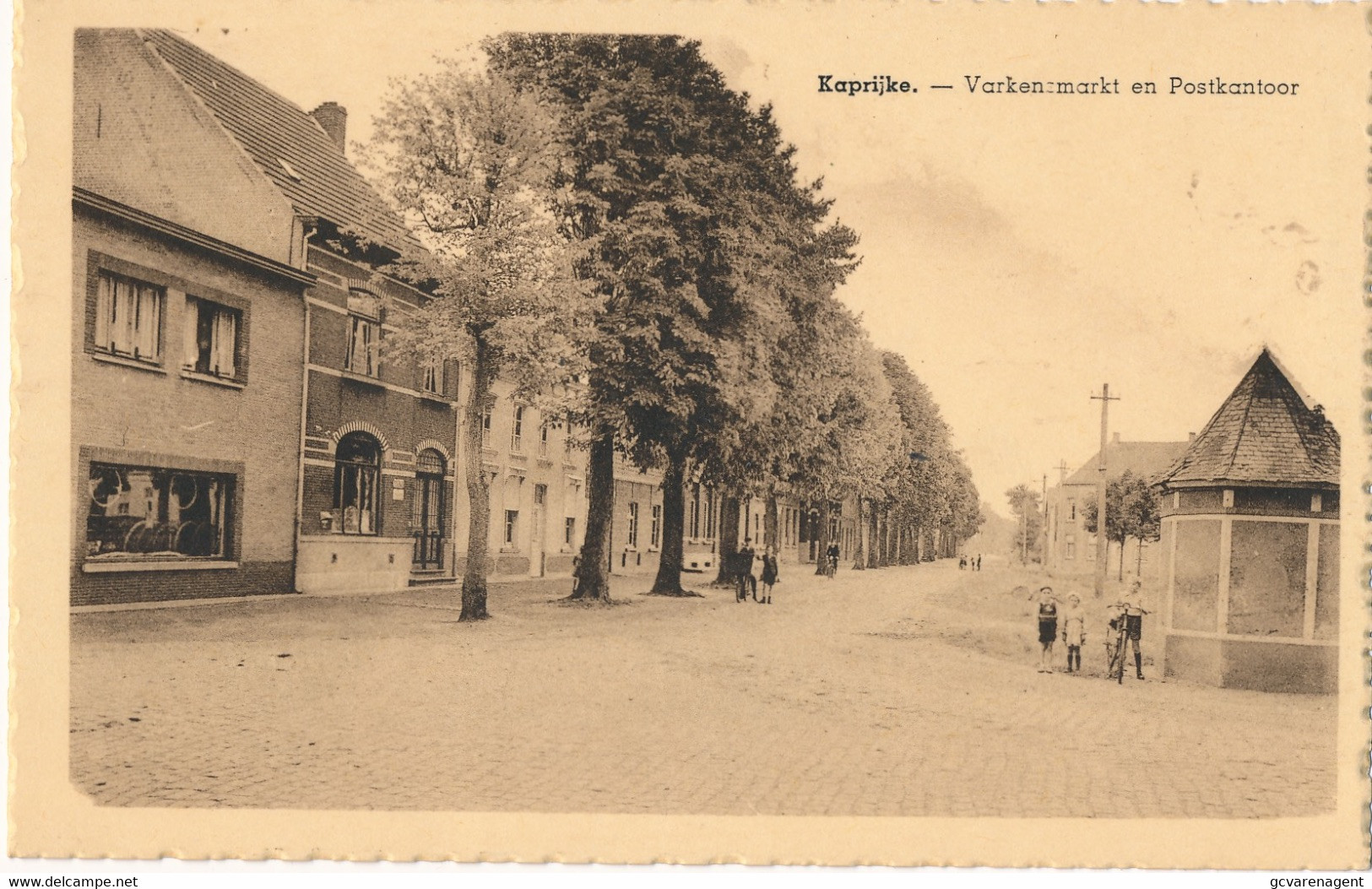 KAPRIJKE  VARKENSMARKT EN POSTKANTOOR                2 SCANS