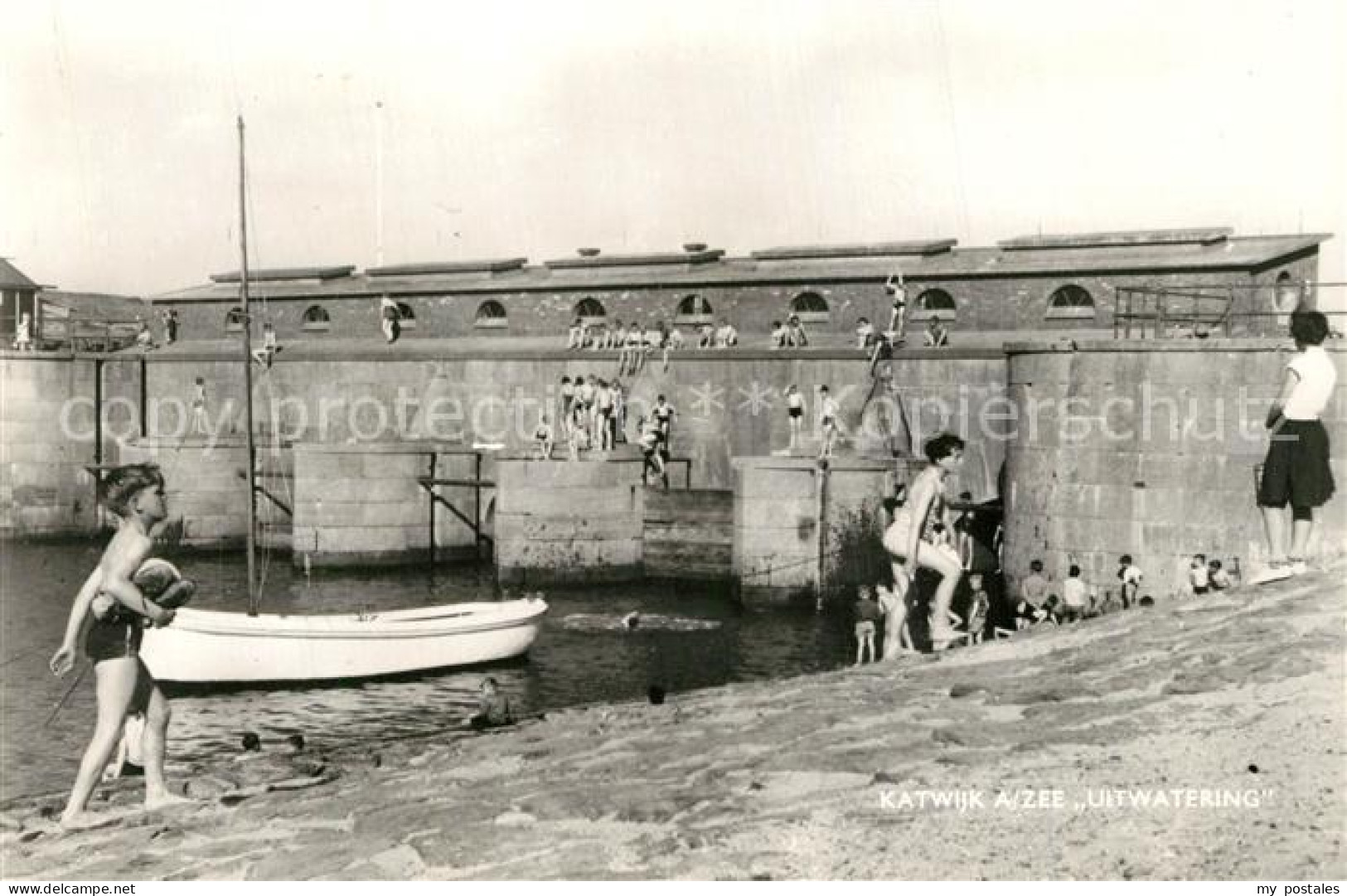 Katwijk aan Zee Uitwatering Badestrand