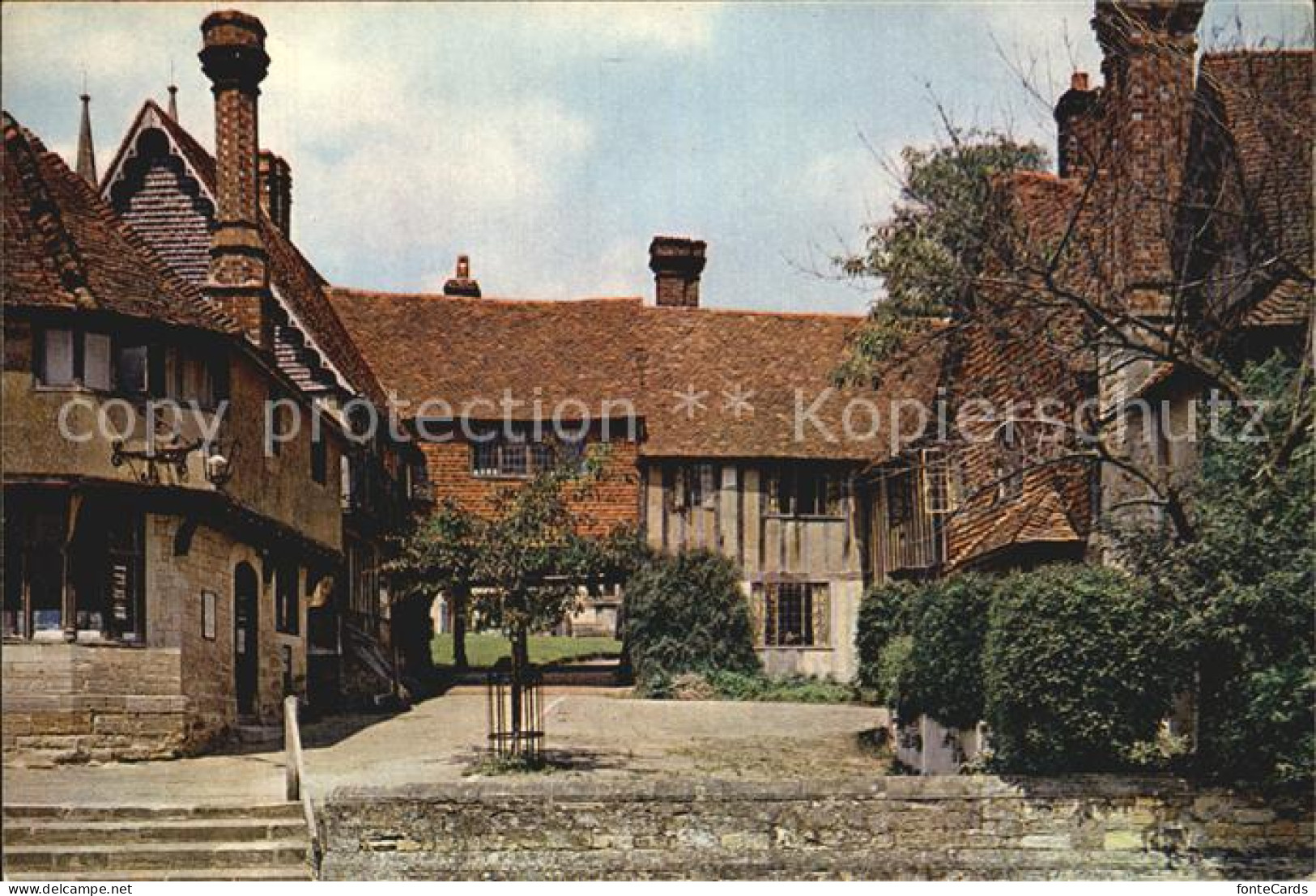 Kent Leicester Square