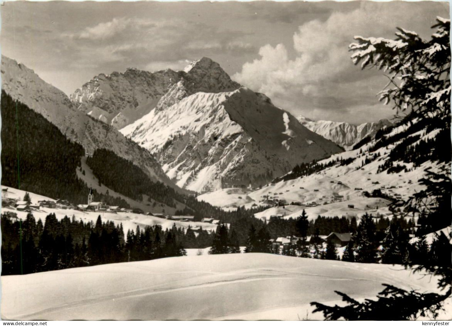 Kleinwalsertal, Blick auf Riezlern, Hirschegg u. Mittelberg