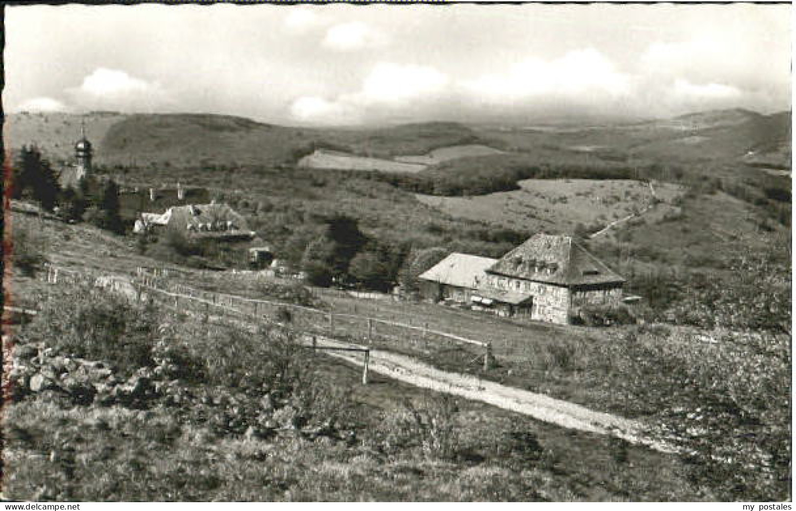 Kloster Kreuzberg das Foto zeigt Gasthaus Braun und das Kloster Kreuzberg/Ufr.