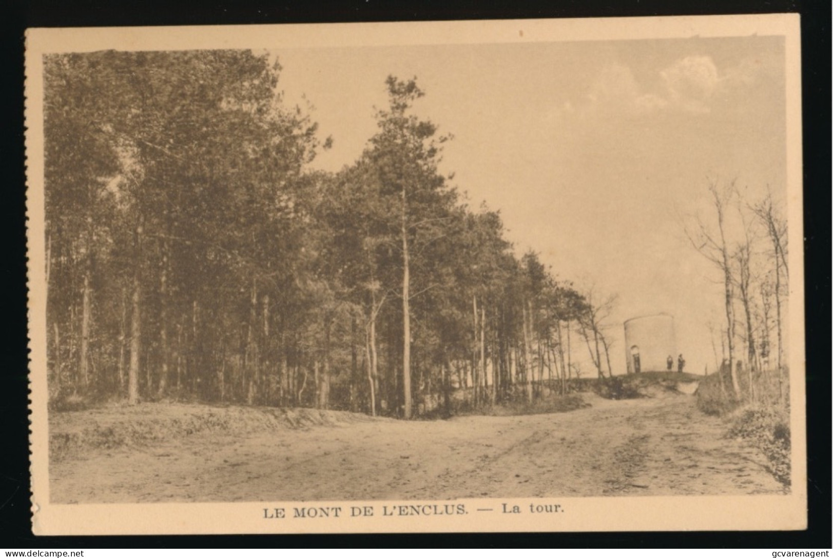 KLUISBERGEN.   LA TOUR