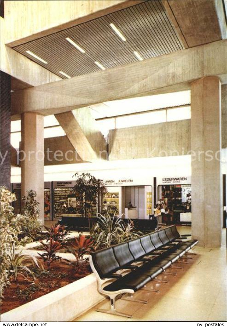 Koeln Rhein Flughafen Koeln Bonn Empfangshalle
