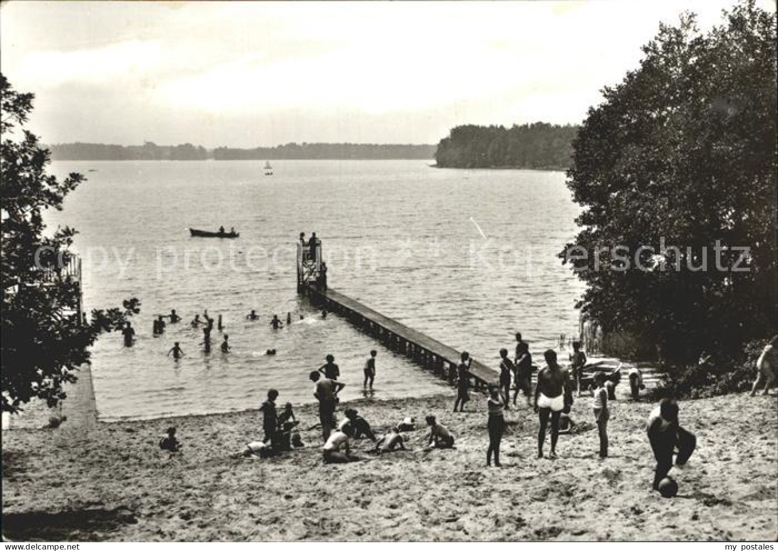 Koenigs-Wusterhausen Pionierlager General Swierczewski Walter Am Hoelzernen See