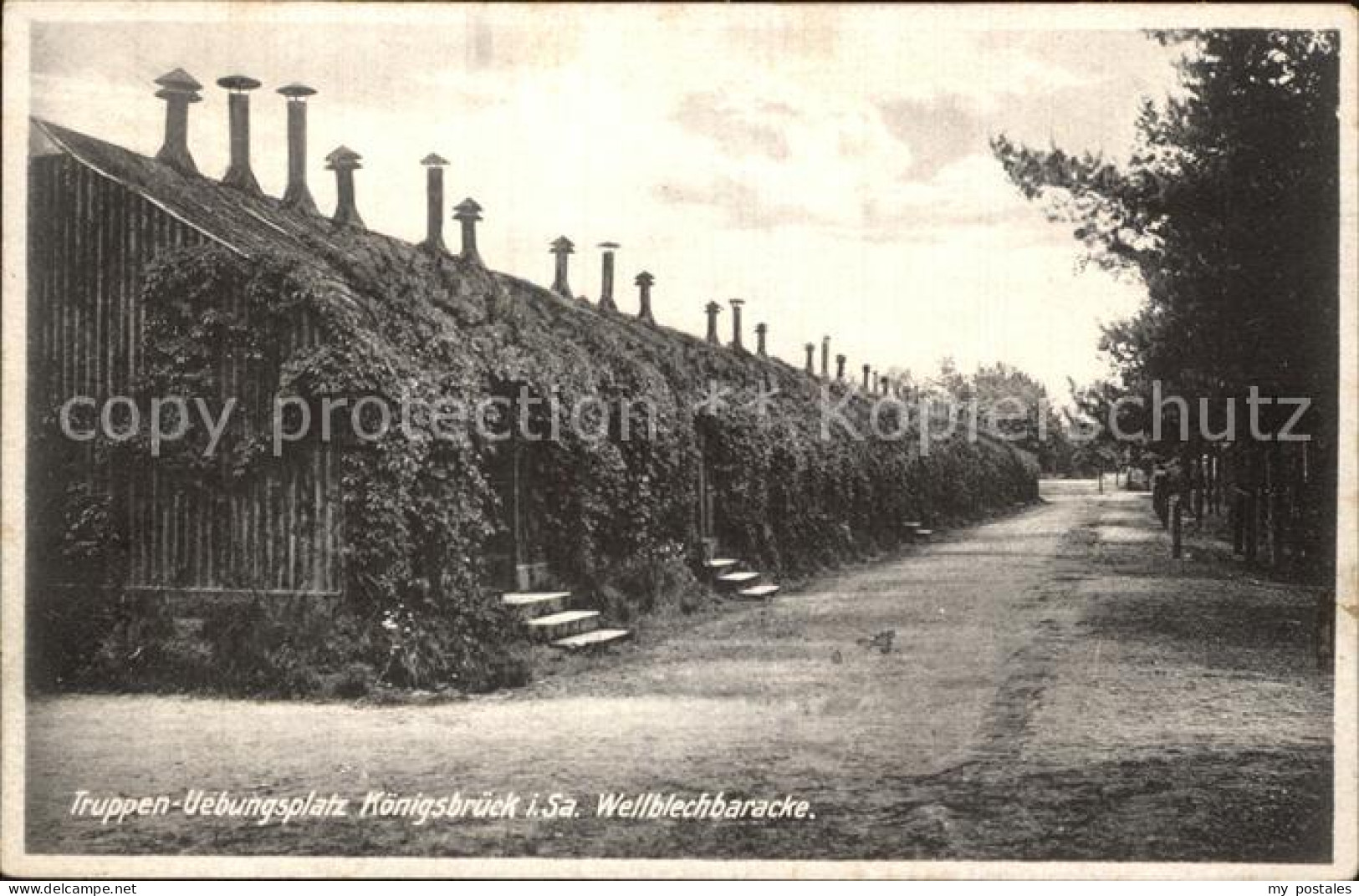 Koenigsbrueck Truppenuebungsplatz Wellblechbaracke