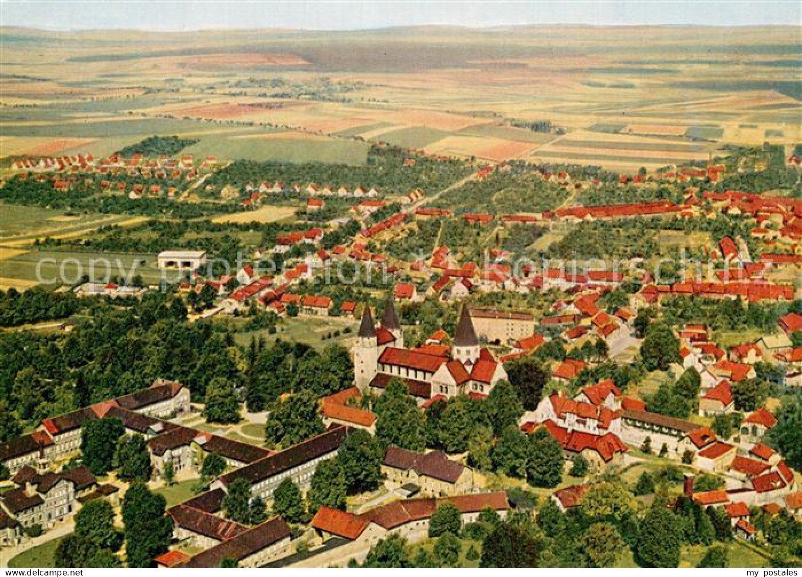 Koenigslutter Elm Fliegeraufnahme mit Stiftskirche