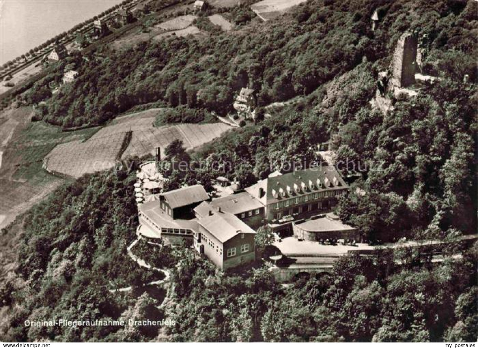 Koenigswinter Rhein Fliegeraufnahme mit Drachenfels und Hotel Drachenfels