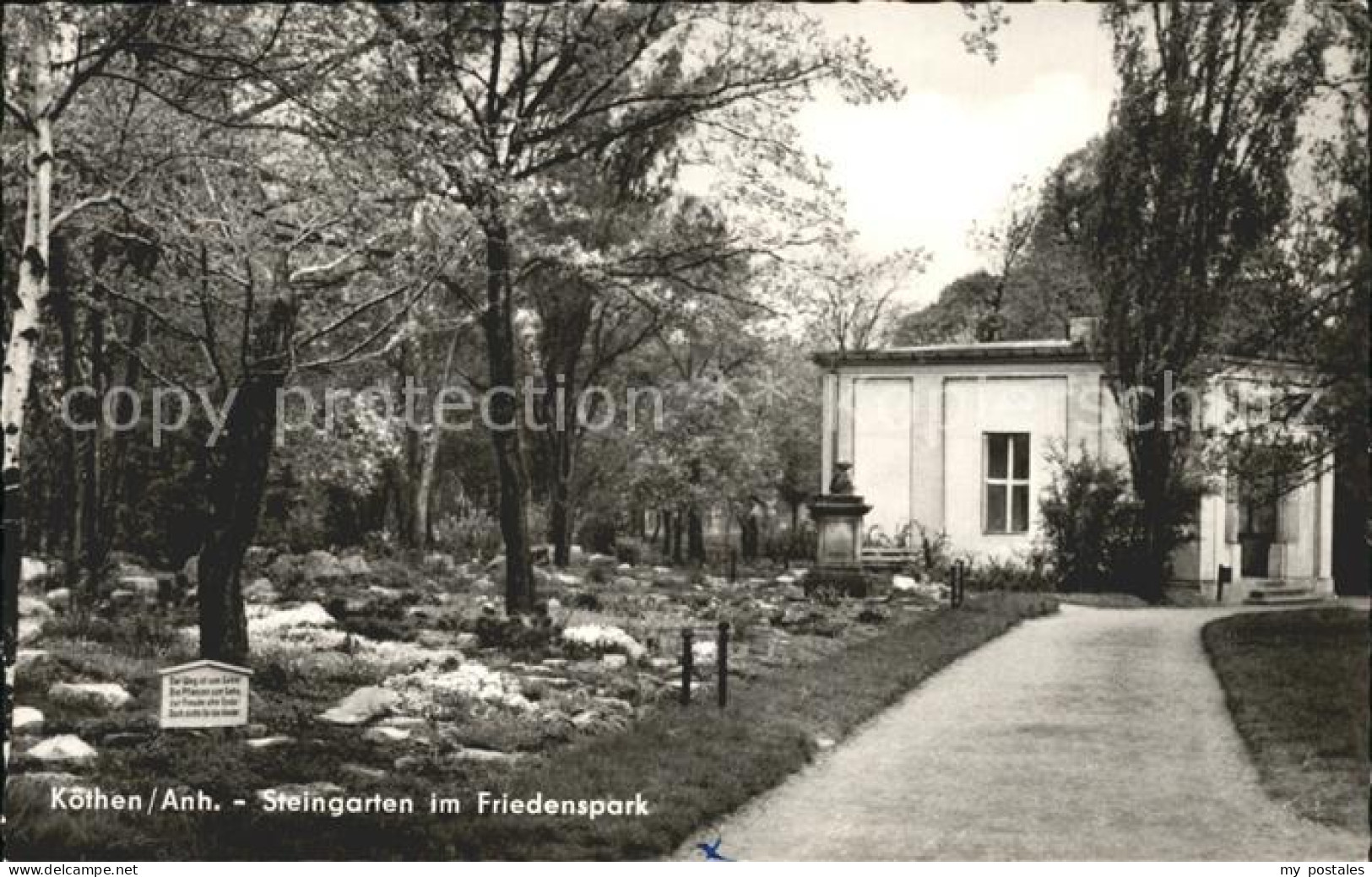 Koethen Anhalt Steingarten im Friedenspark
