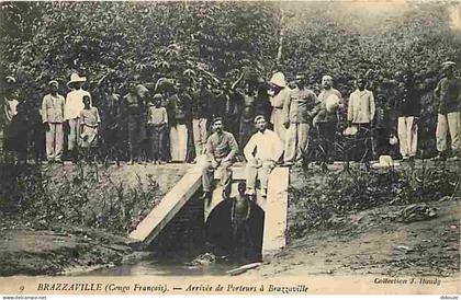 Carte Postale Ancienne - Congo Brazzaville - Brazzaville - Arrivée de Porteurs à Brazzaville - Animée - Oblitération ron