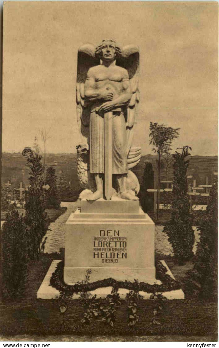 Korpsfriedhof Lens - Loretto Denkmal