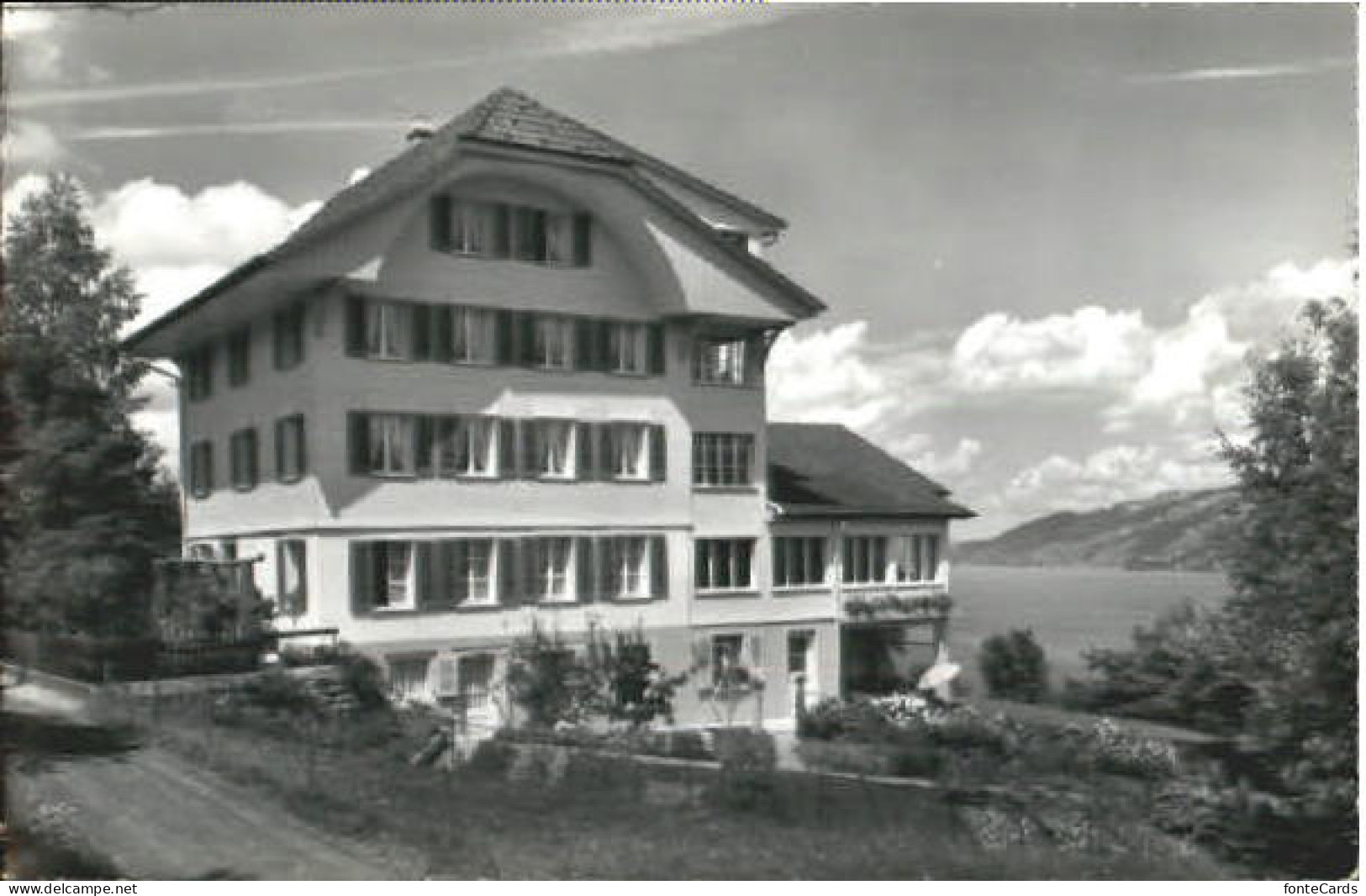 Krattigen Sunnehuesl