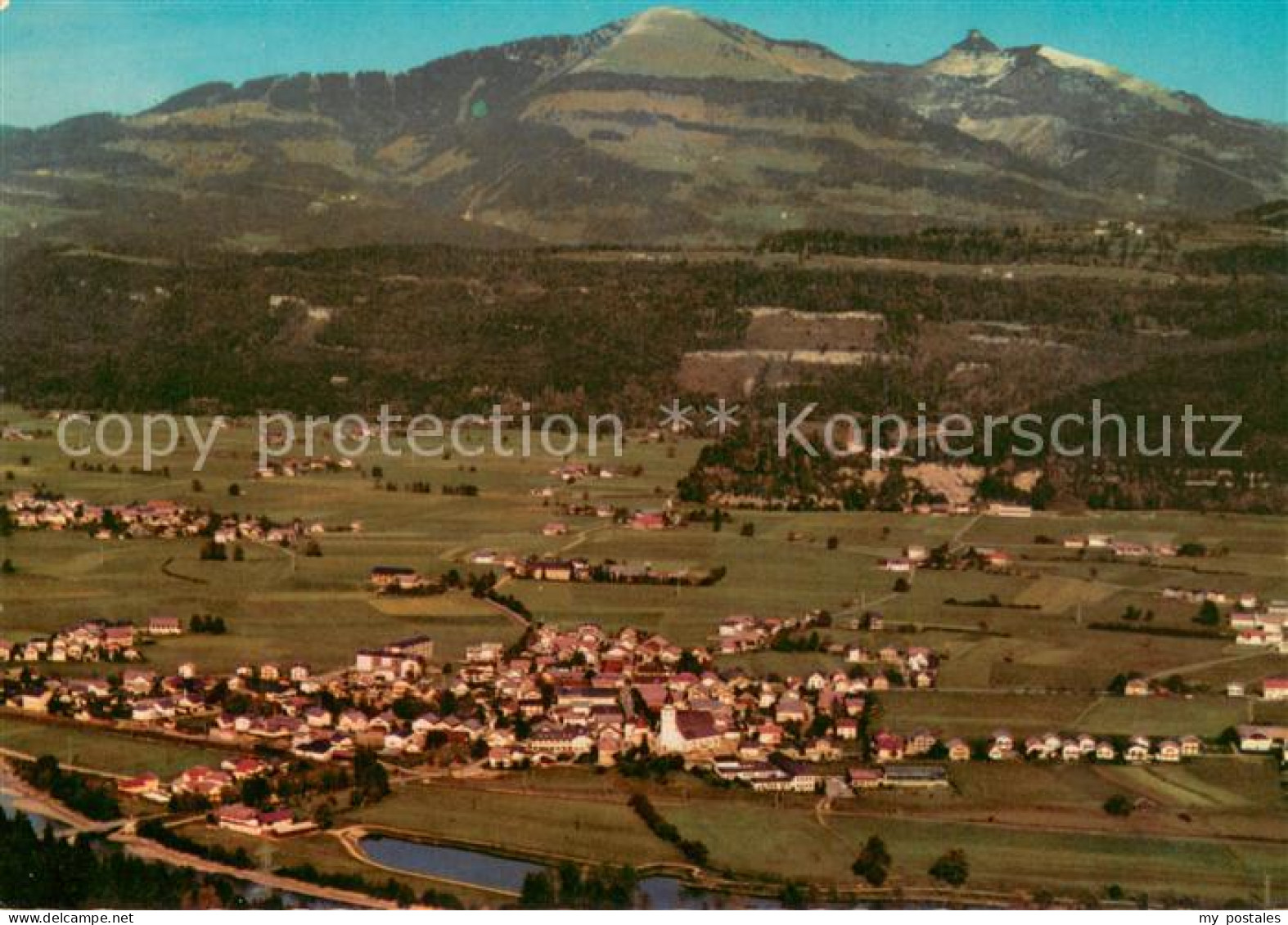 Kuchl Fliegeraufnahme mit Schlenken und Schmittenstein