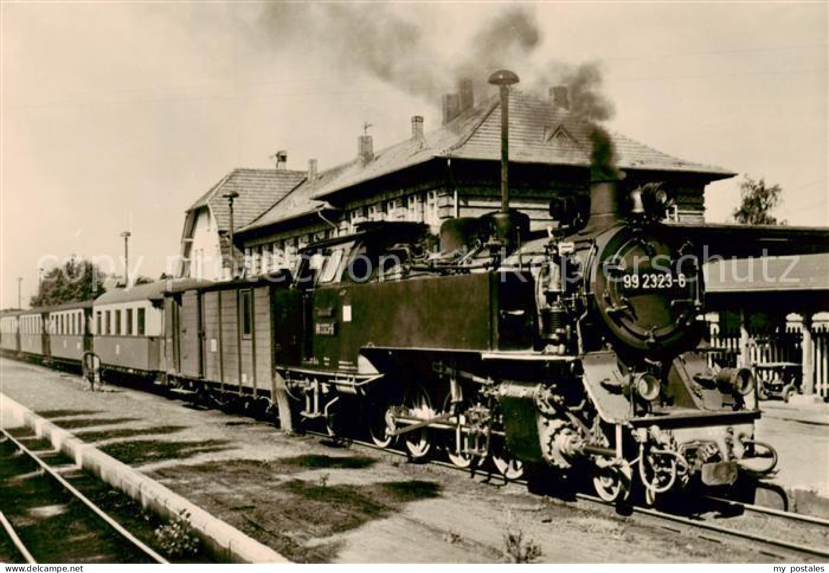 Kuehlungsborn Ostseebad Molli auf dem Bahnhof Kuehlungsborn West