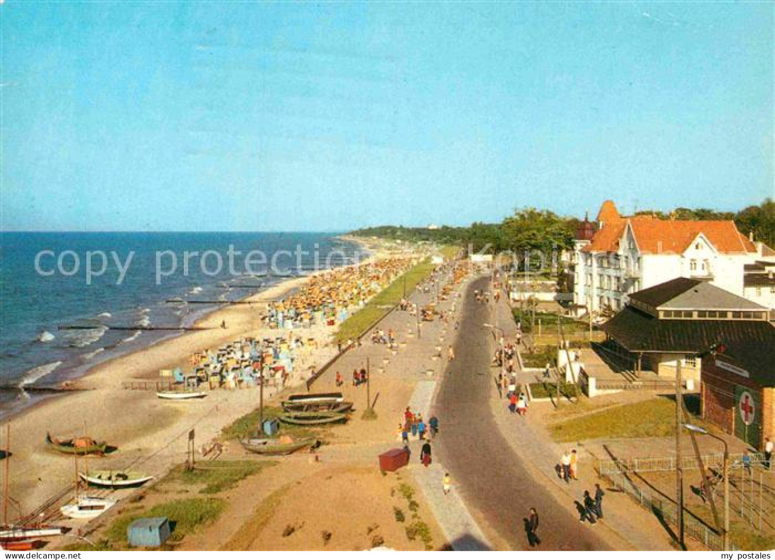 Kuehlungsborn Ostseebad Strandpromenade