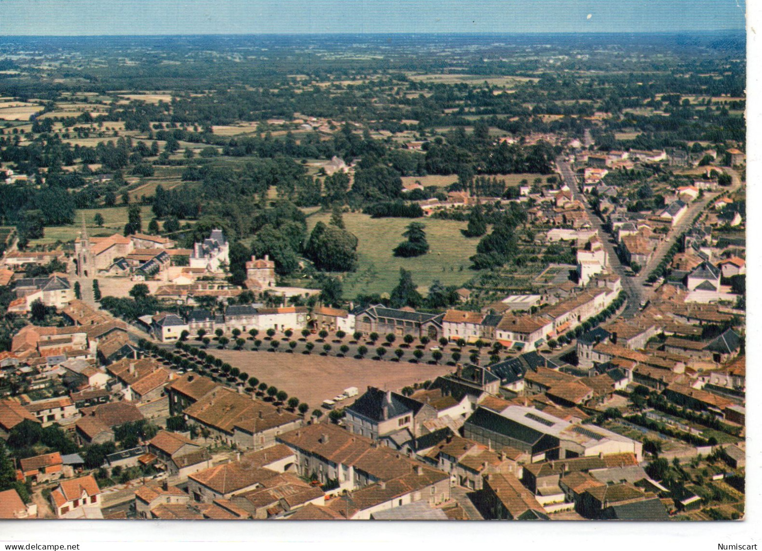 L'Absie belle vue aérienne du Village