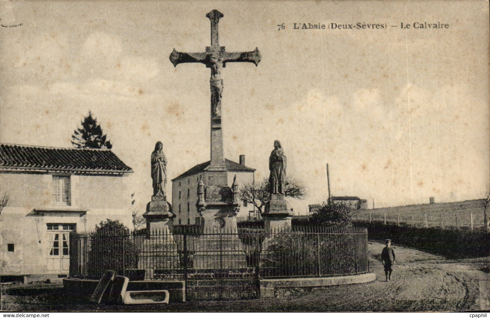 L'Absie CPA le calvaire
