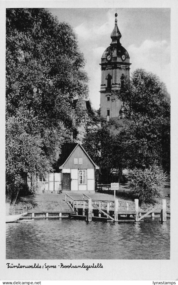L050 Germany Fuerstenwalde Spree Bootsanlegestelle vintage postcard