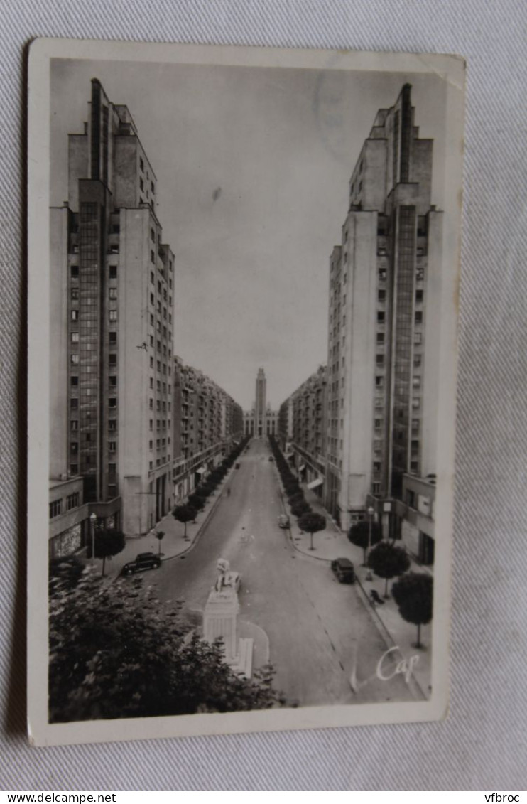 L07, Cpsm, Villeurbanne, l'avenue Henri Barbusse et l'hôtel de ville, Rhône 69