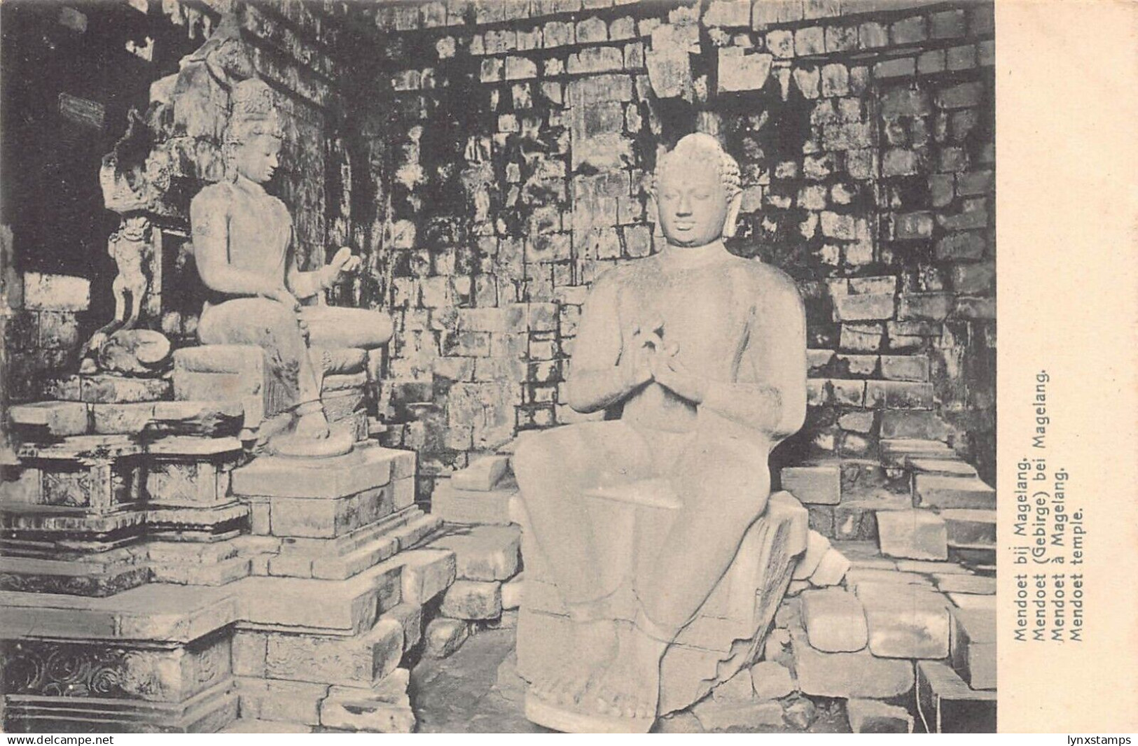 L282 Indonesia Dutch East Indies Mendoet Temple Statues postcard