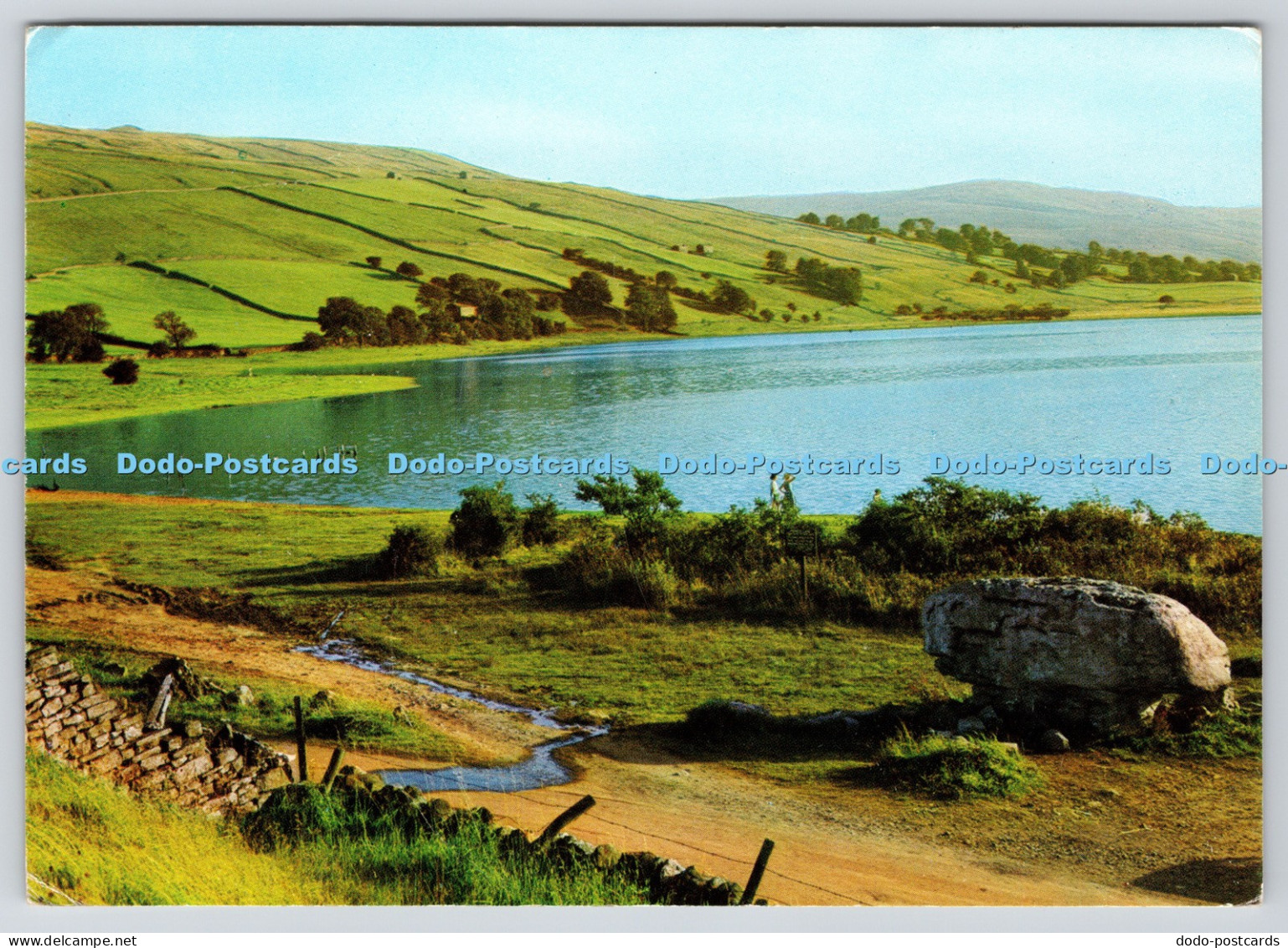 L350761 Yorkshire. Wensleydale. Semmerwater and Carlow Stone. Walter Scott. Brad