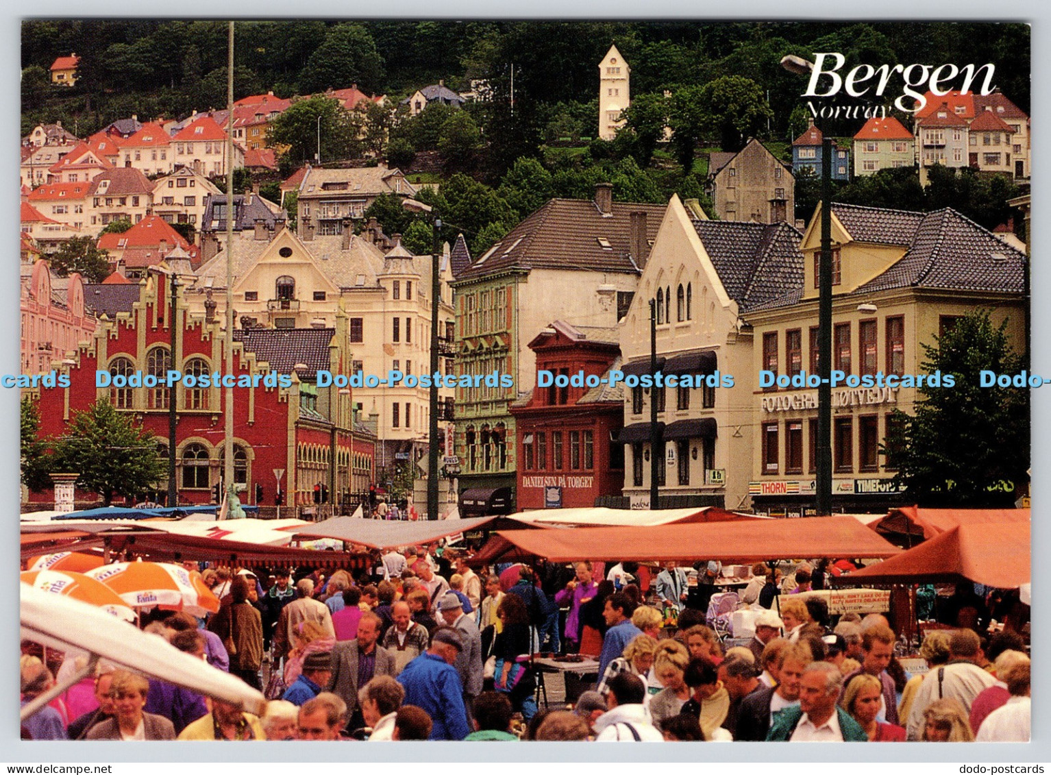 L360060 Bergen Norway A Busy Day at the Market Bergen