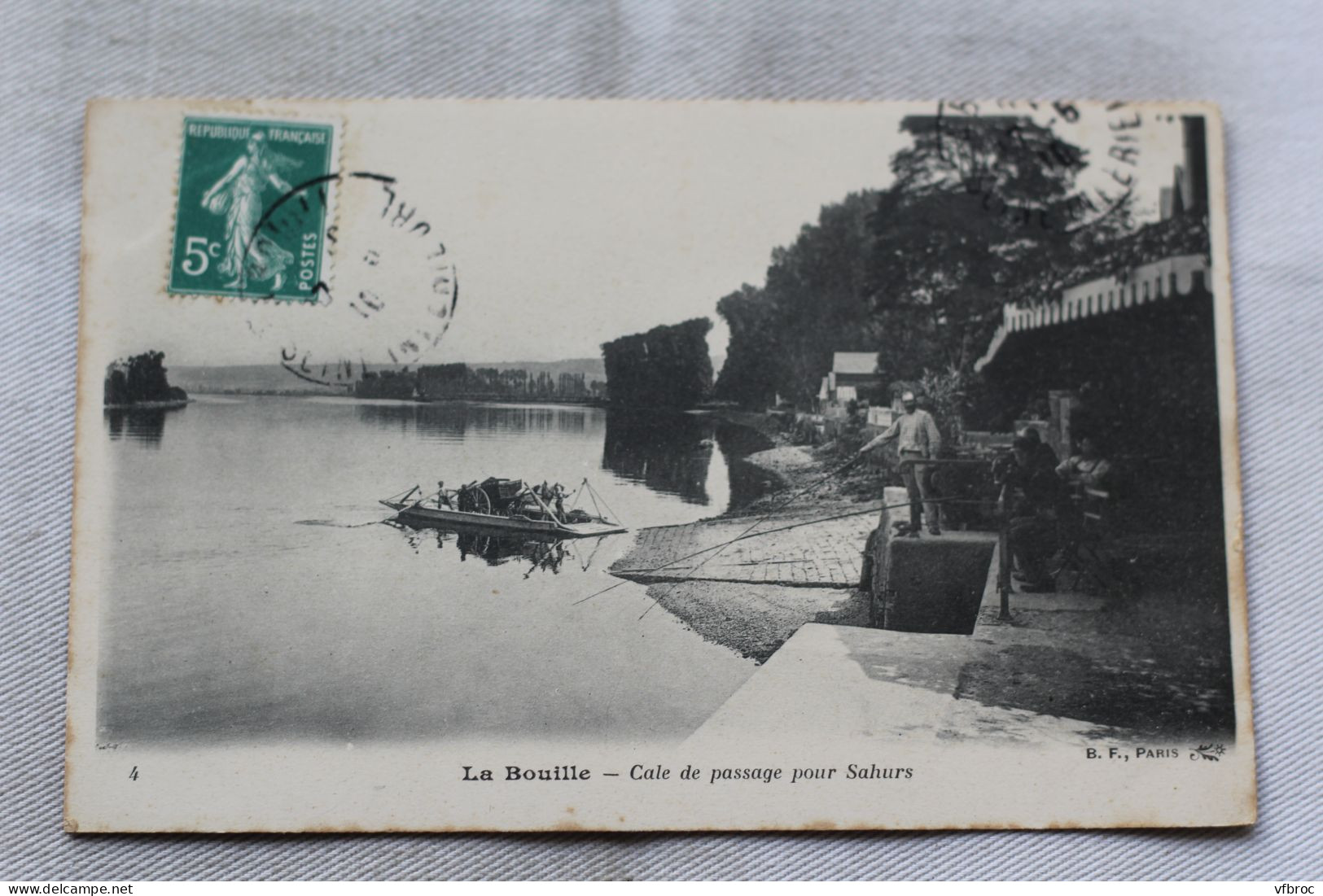 La Bouille, cale de passage pour Sahurs, Seine Maritime 76