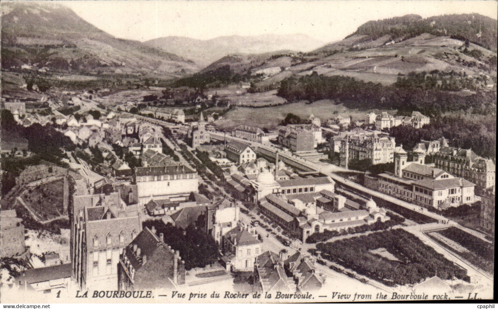 La Bourboule CPA Vue prise du rocher de la Bourboule