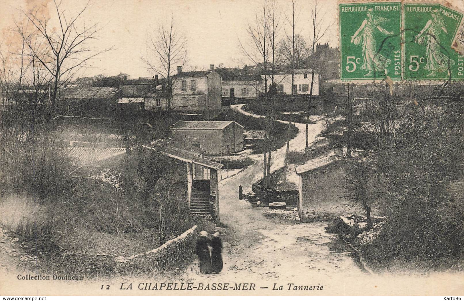 la chapelle basse mer * route et la tannerie