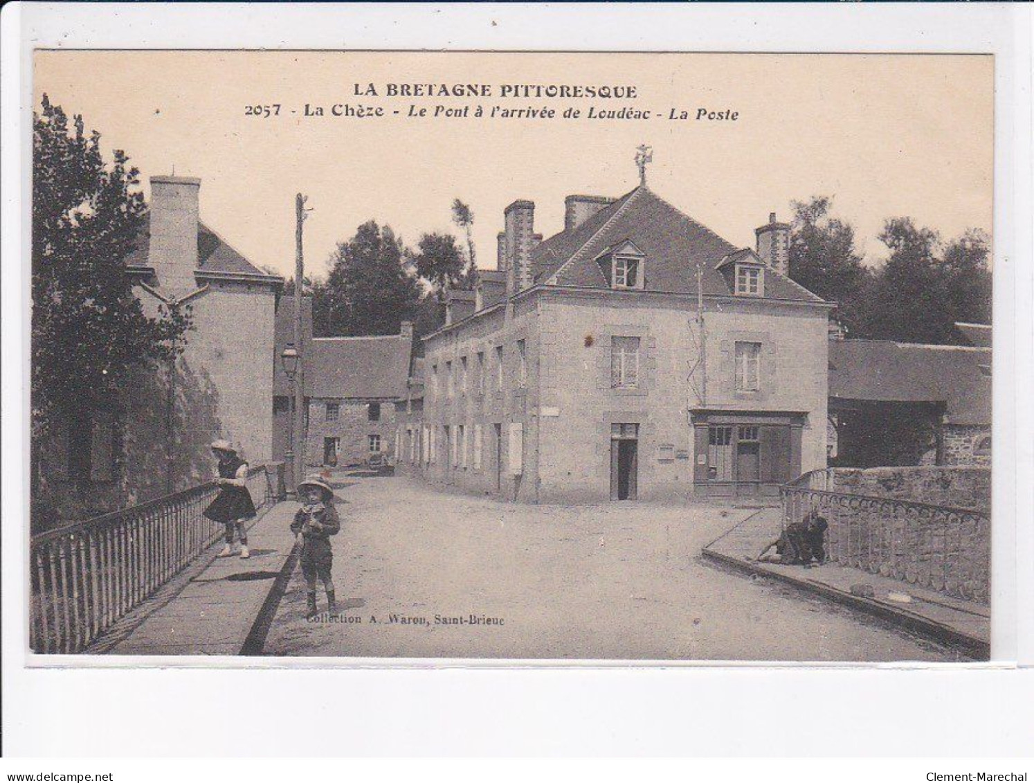 LA CHEZE: le pont à l'arrivée de loudéac, la poste - très bon état