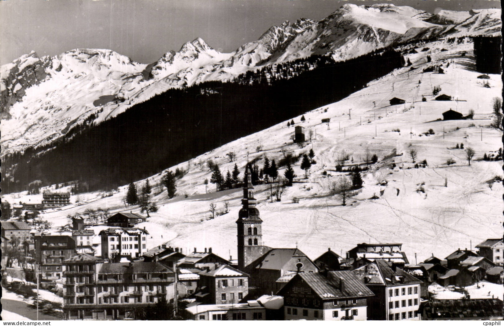La Clusaz - Vue Generale - CPA