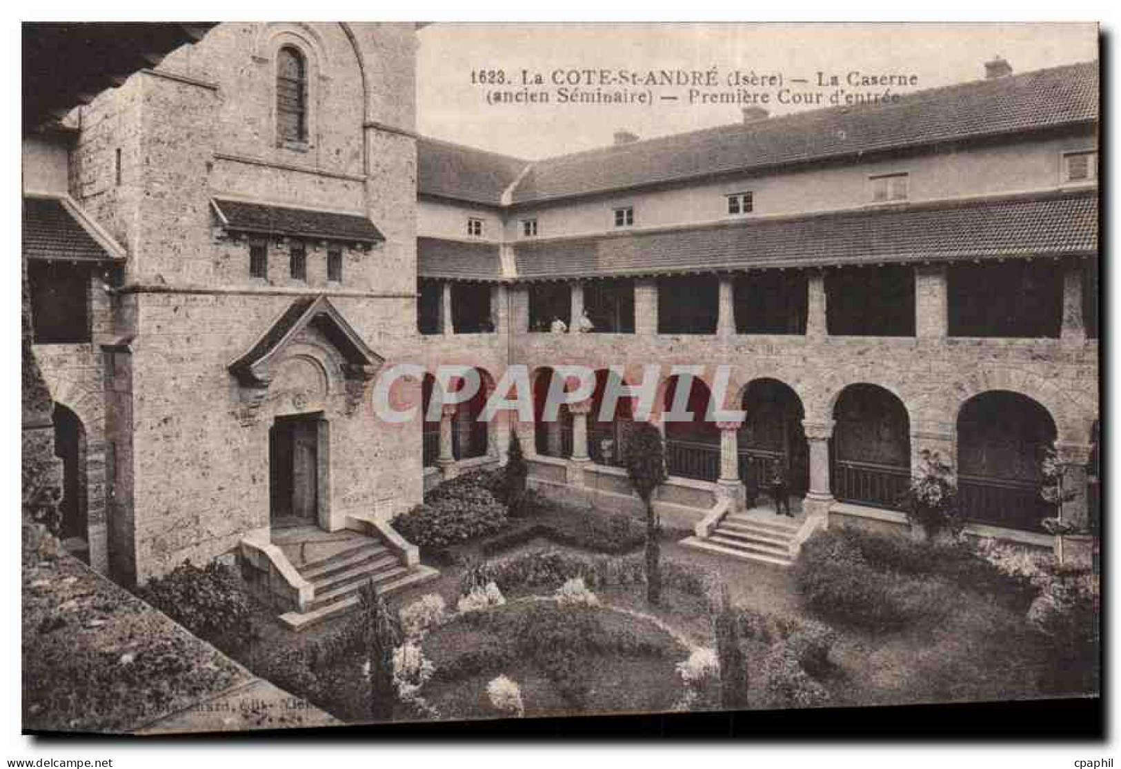 La Cote Saint Andre - La Caserne (ancien seminaire) Premiere cour d entree - CPA