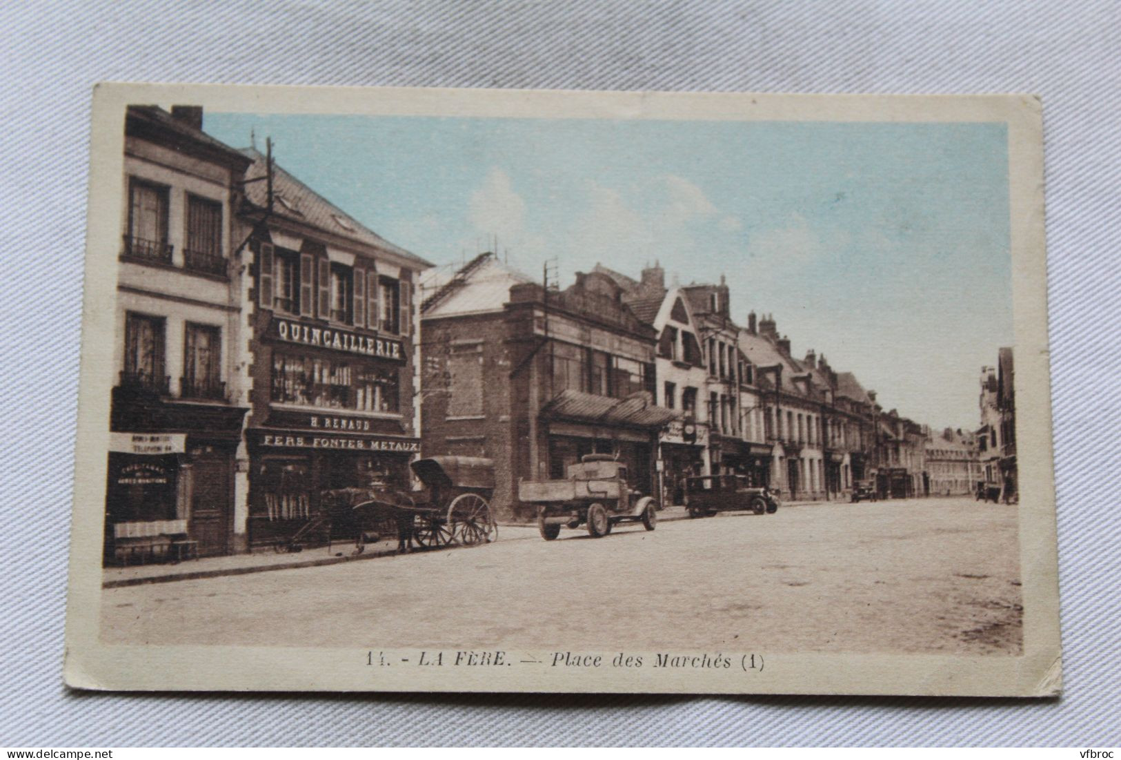 la Fère, place des marchés, Aisne 02