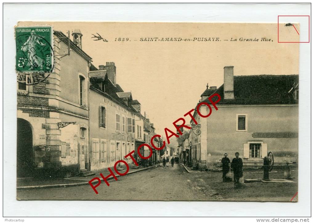 la grande Rue-SAINT AMAND en PUISAYE-