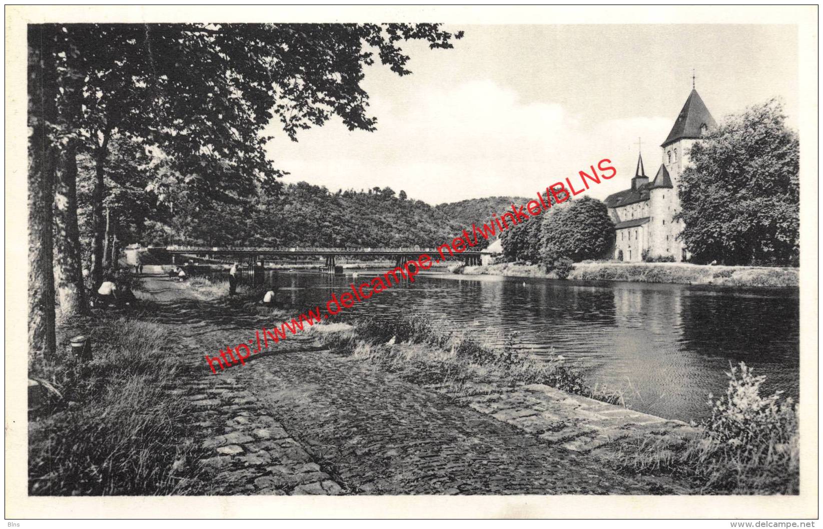 La Meuse et l'Eglise Romane - Hastière