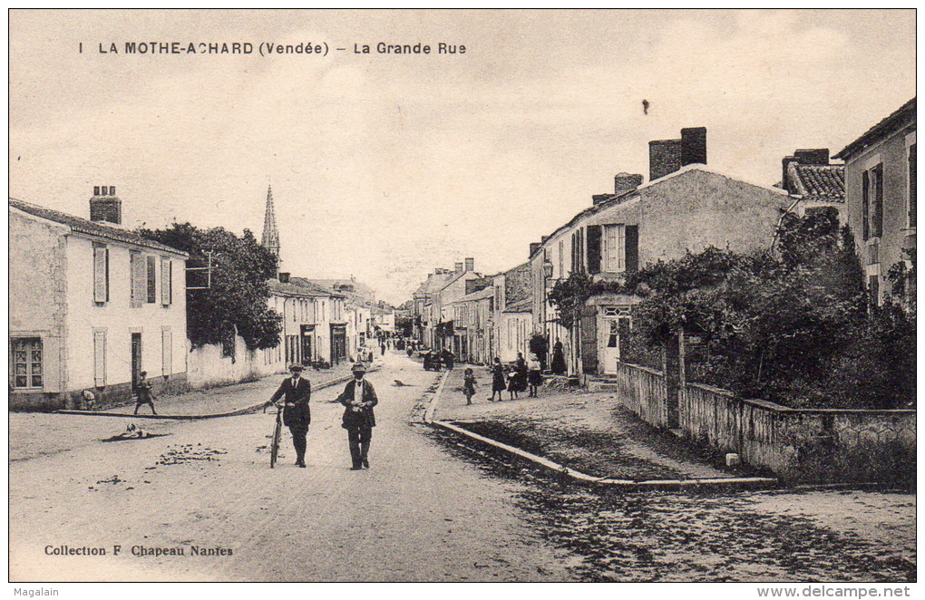 La Mothe Achard : la grande rue