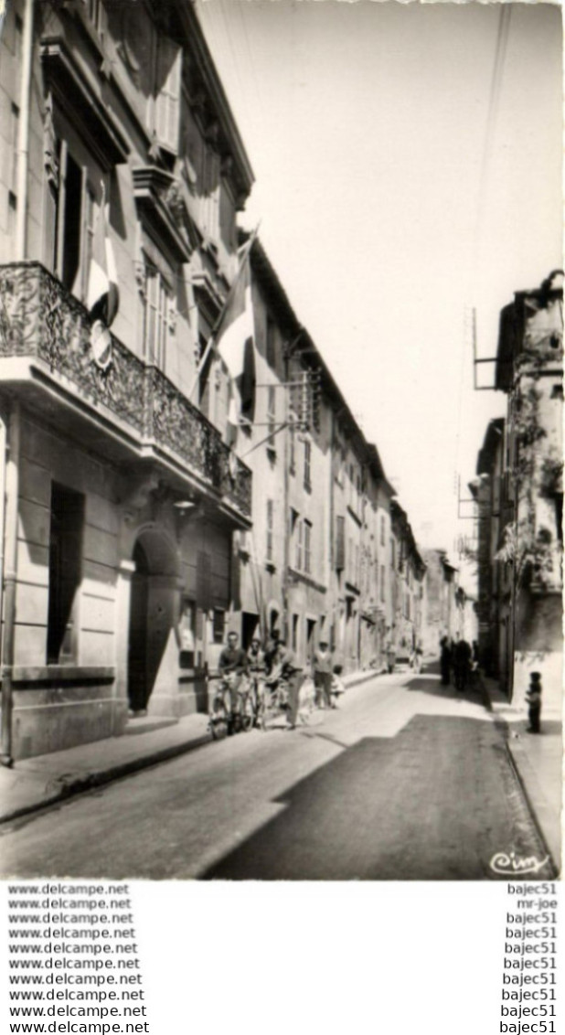 La Roquebrussanne - l'hôtel de ville