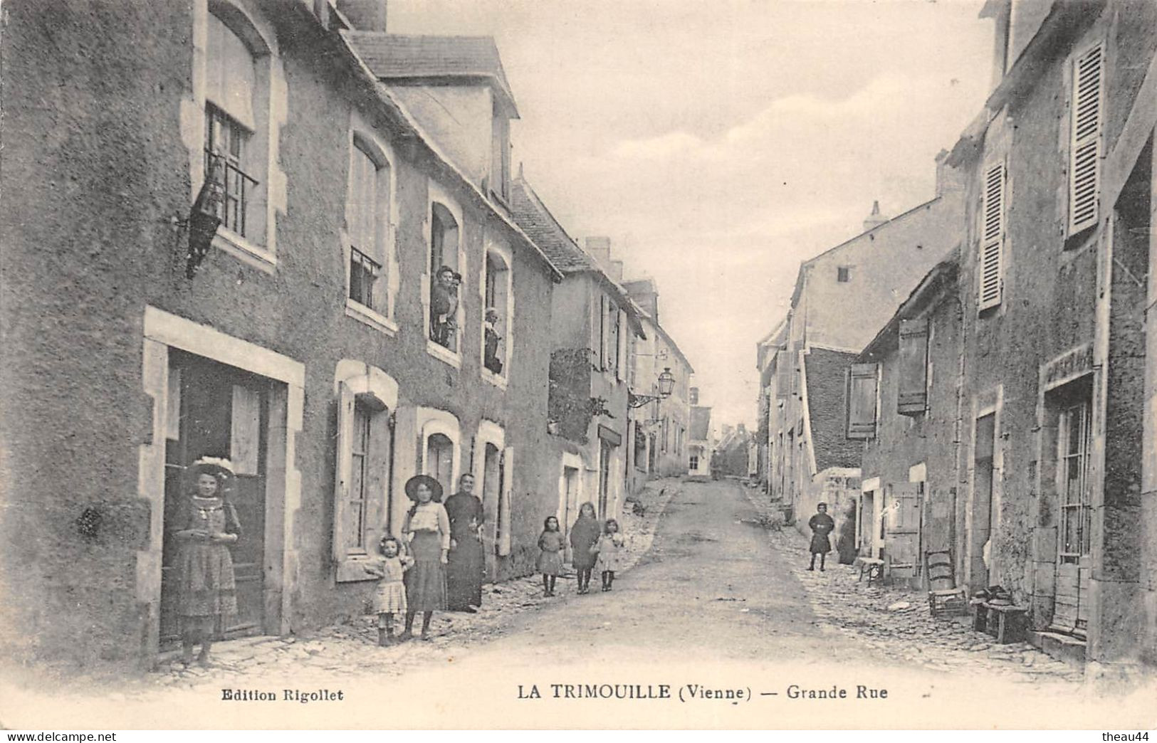 ¤¤   -   LA TRIMOUILLE    -   Grande Rue      -   ¤¤