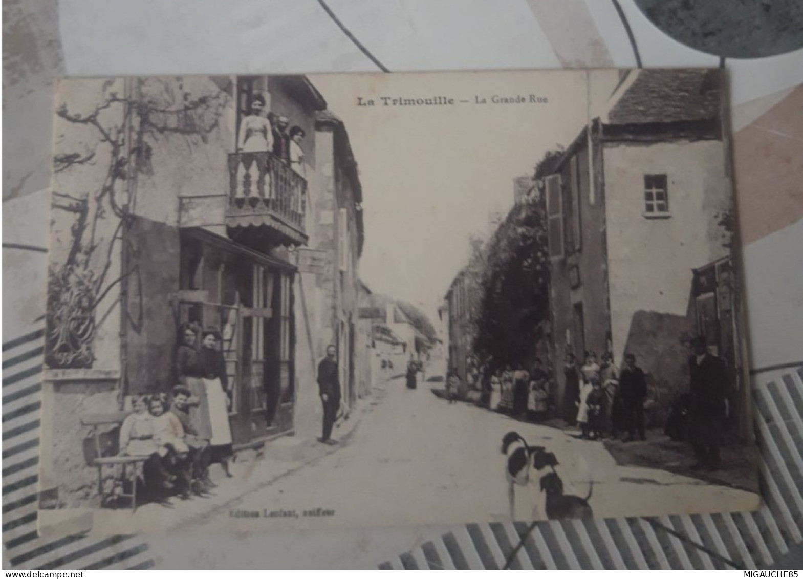 la TRIMOUILLE   la grande rue