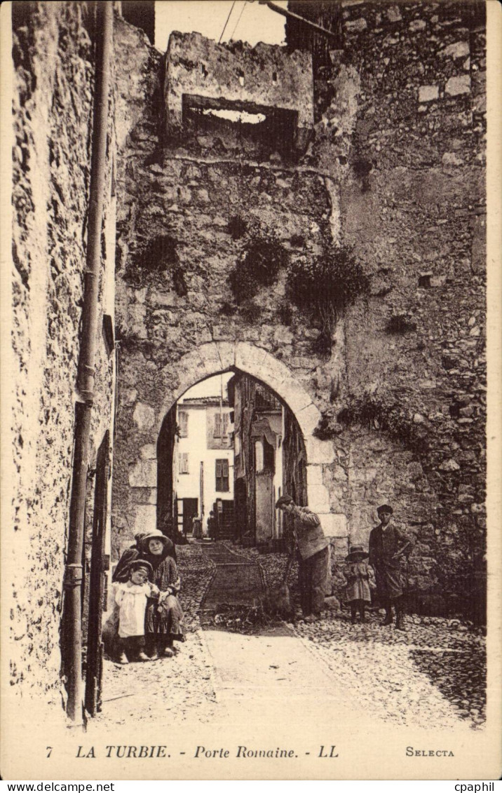 La Turbie CPA Porte romaine