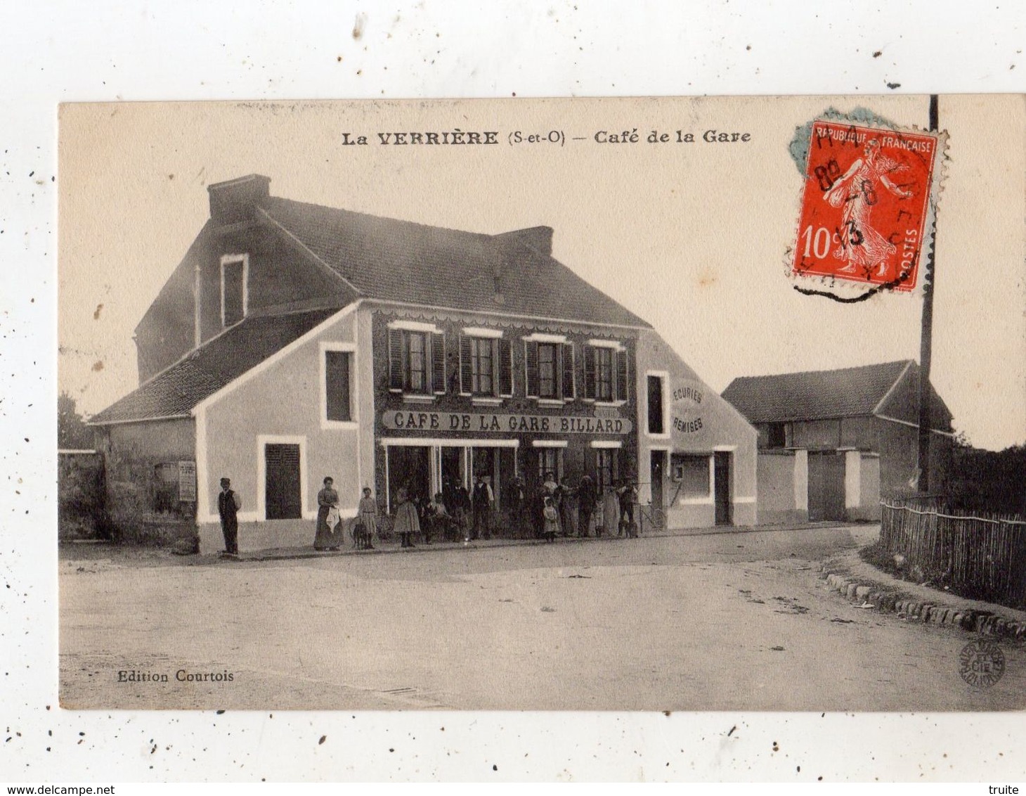 LA VERRIERE CAFE DE LA GARE