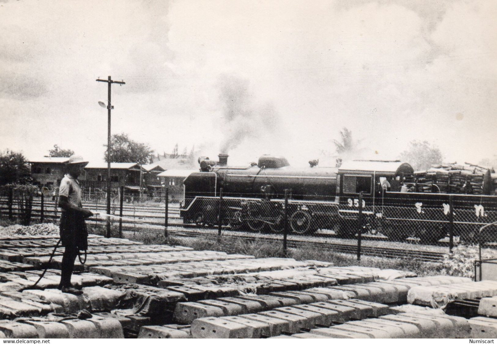 La Voie Ferrée Moderne Chemin de fer animée Thaïland State Railway train locomotive