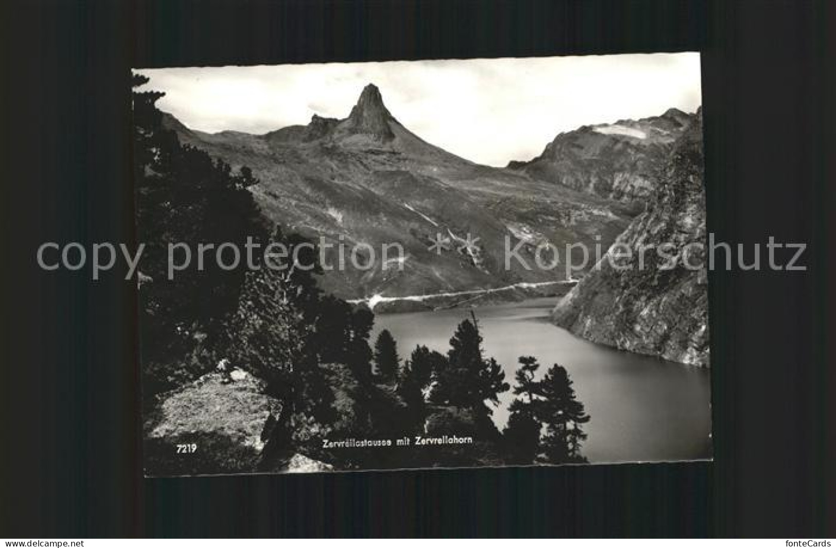Laax Stausee mit Zervrellahorn