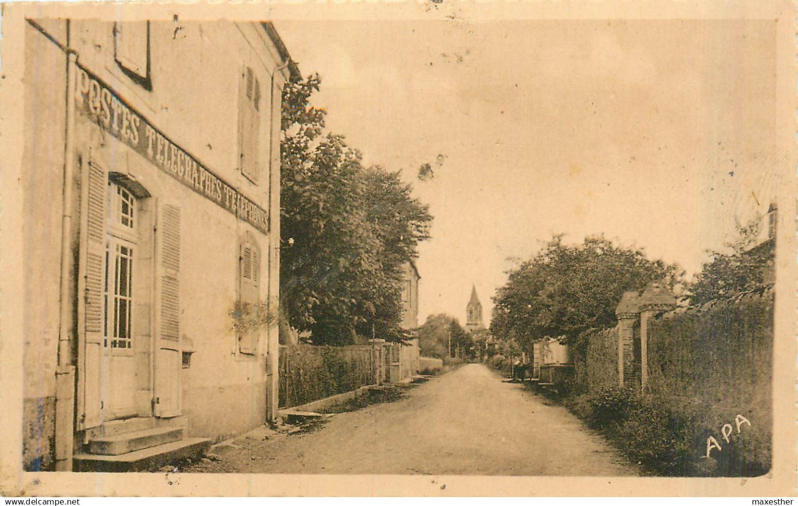 LABARTHE DE NESTÉ rue de l'église