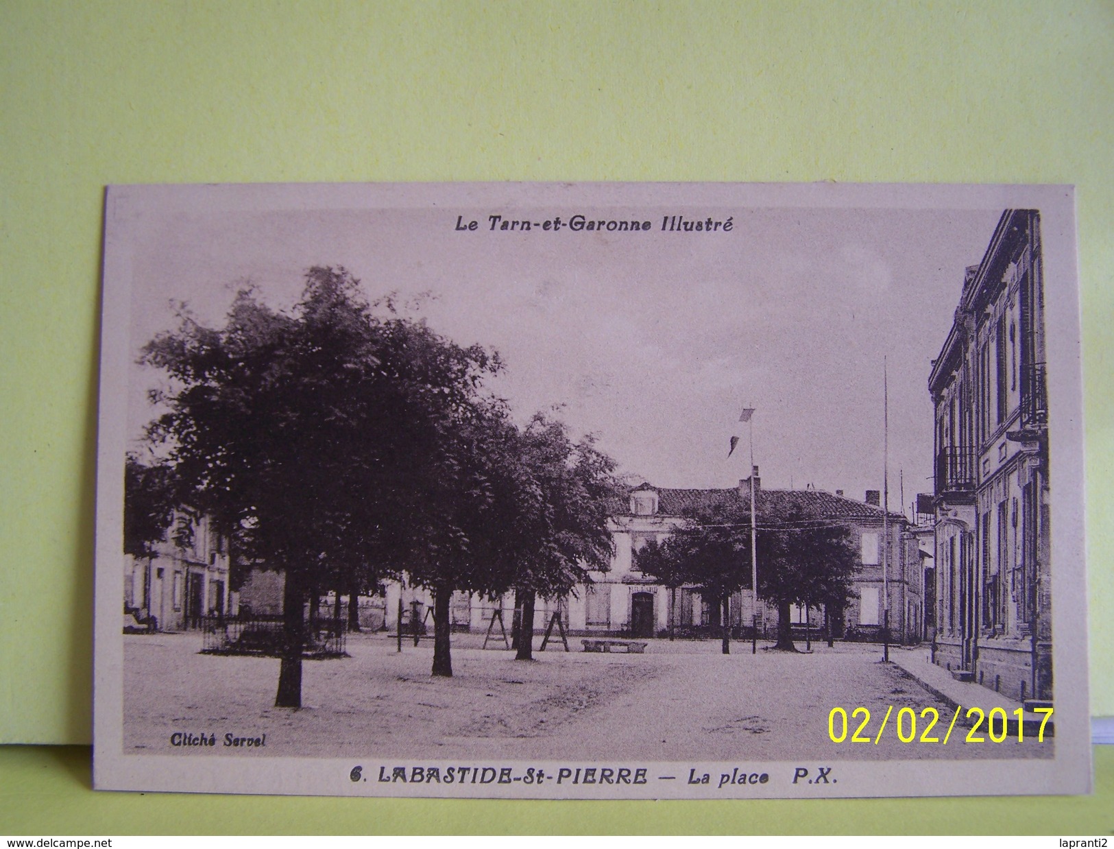 LABASTIDE-SAINT-PIERRE (TARN ET GARONNE) LA PLACE