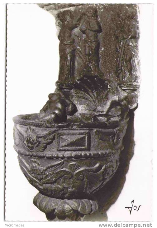 LAMPAUL-GUIMILIAU - Le Bénitier des Diables en Kersanton