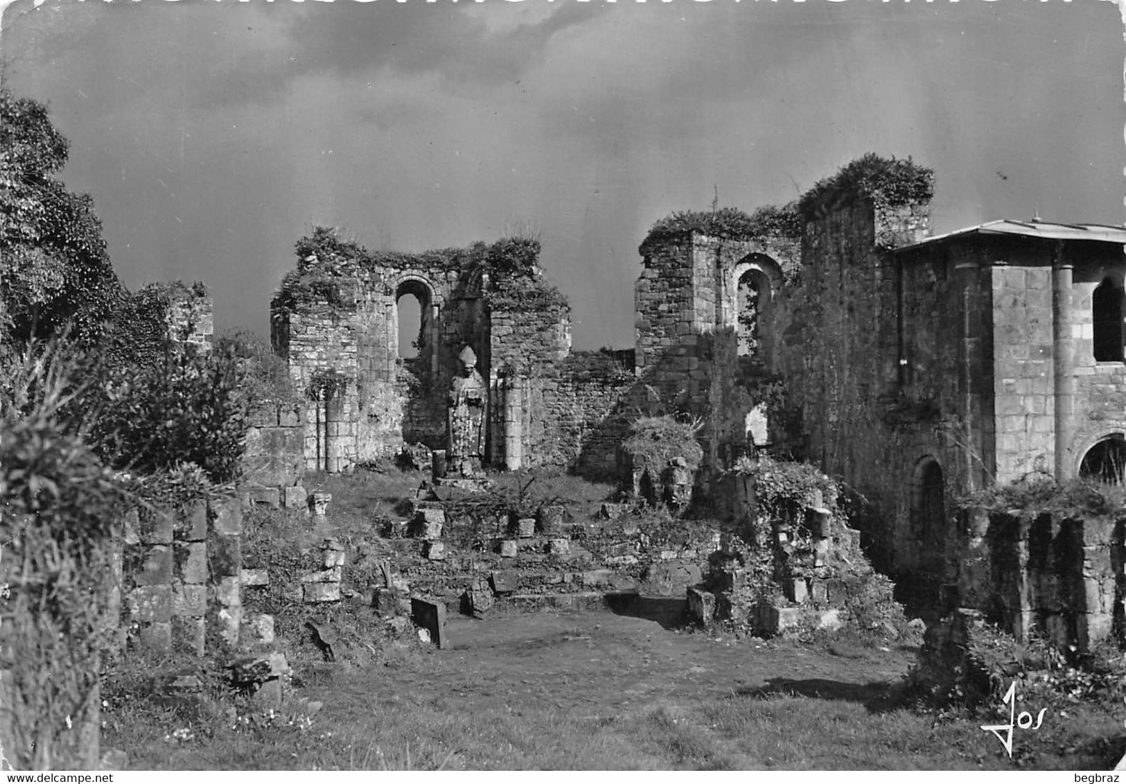 LANDEVENNEC      ABBAYE