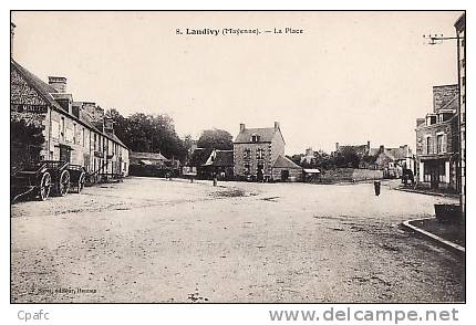 Landivy : La Place